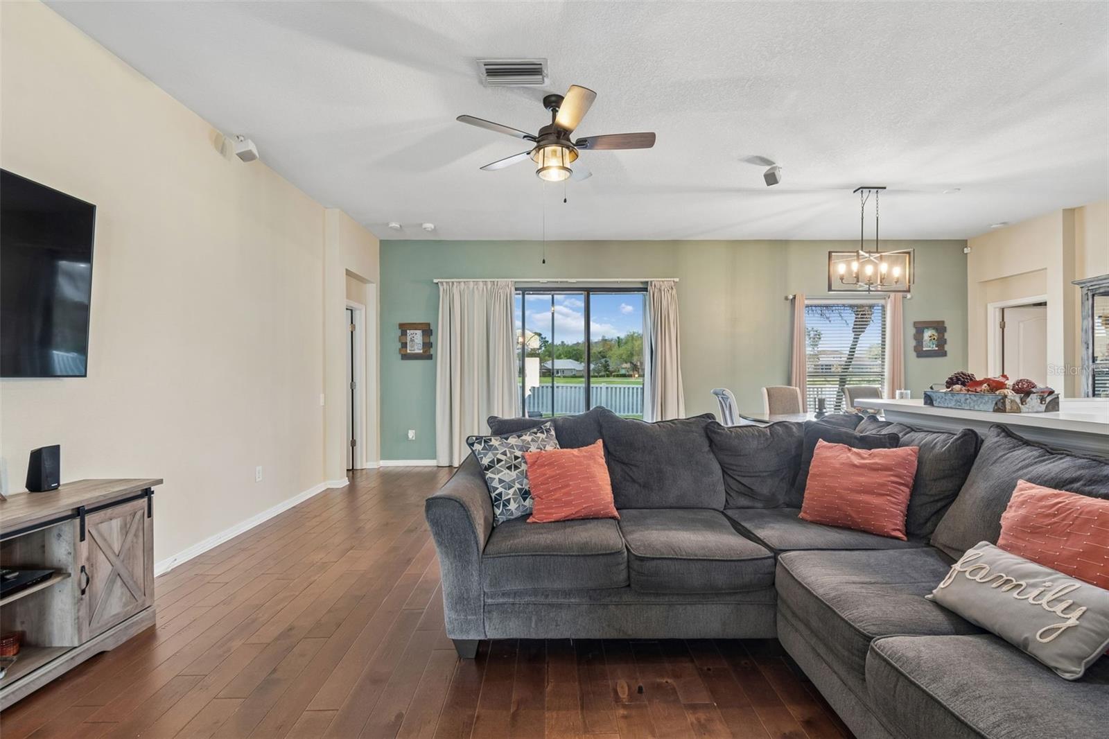 LEXINGTON OAKS PH 01 - Residential