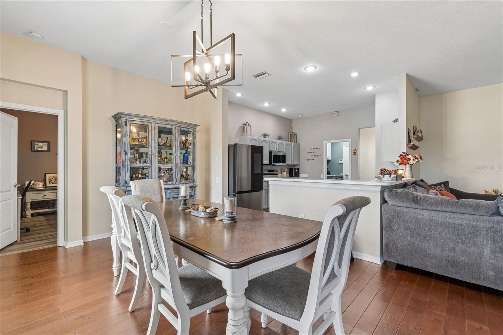 LEXINGTON OAKS PH 01 - Residential