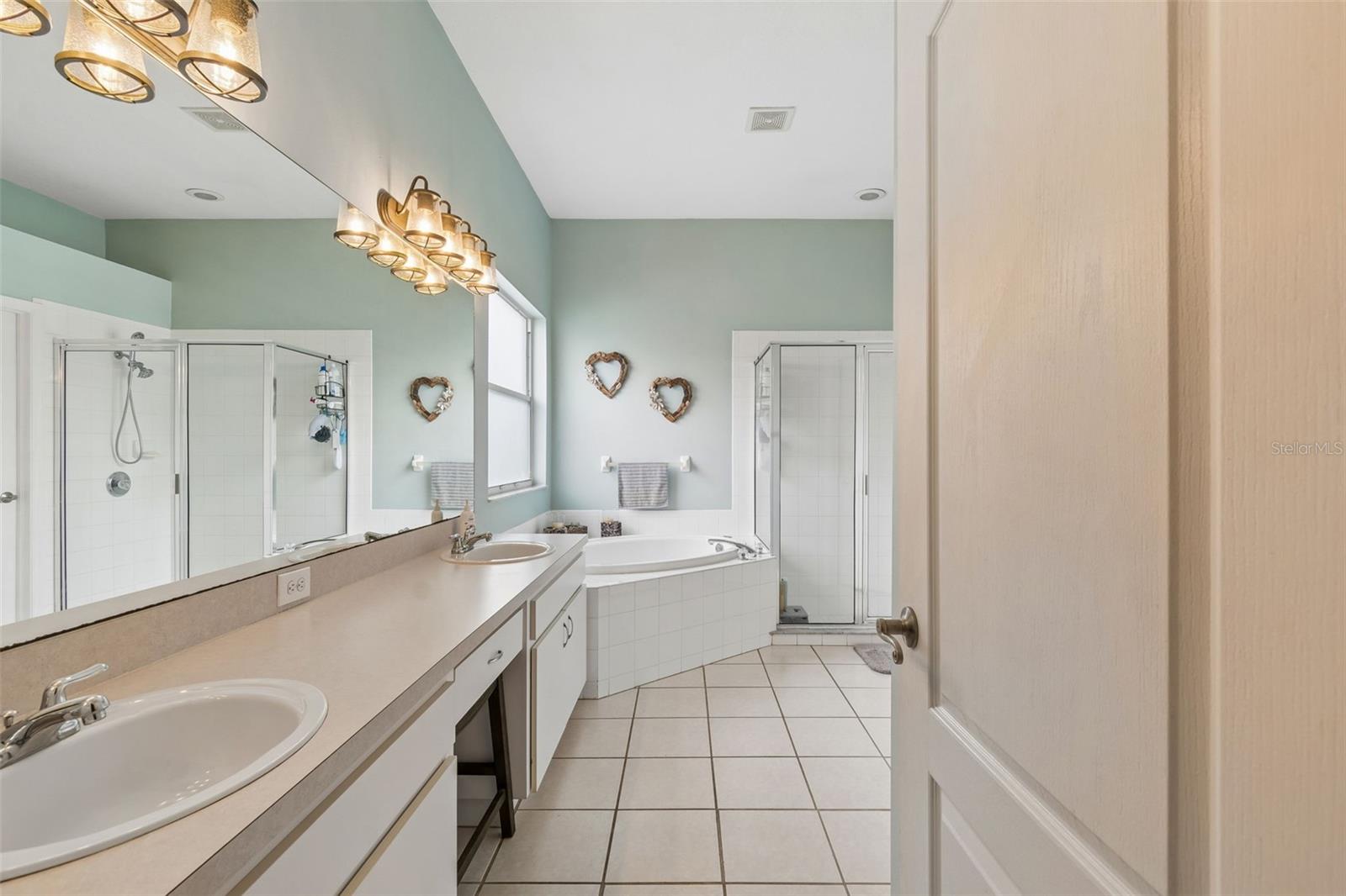 LEXINGTON OAKS PH 01 - Residential