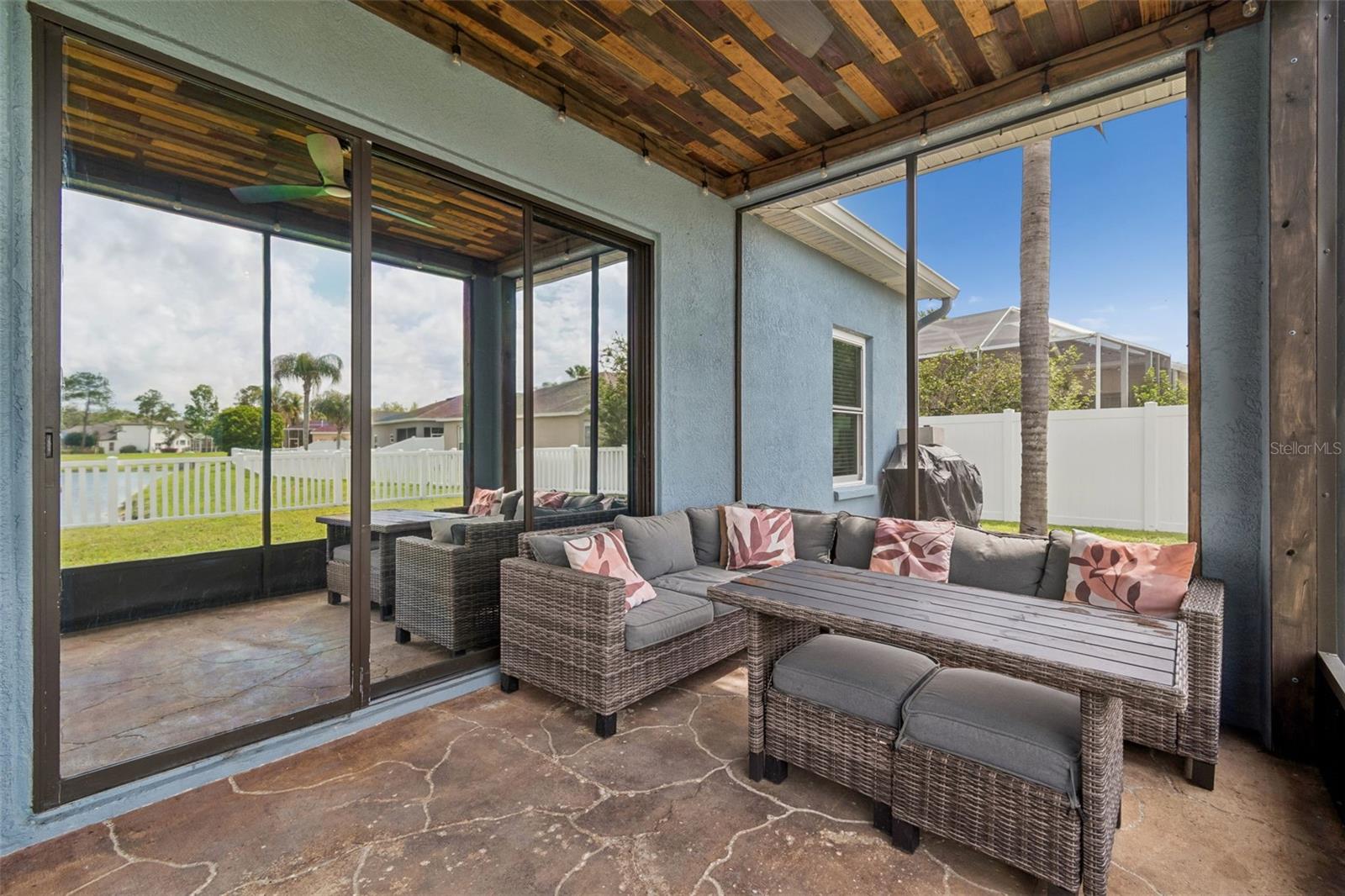 LEXINGTON OAKS PH 01 - Residential