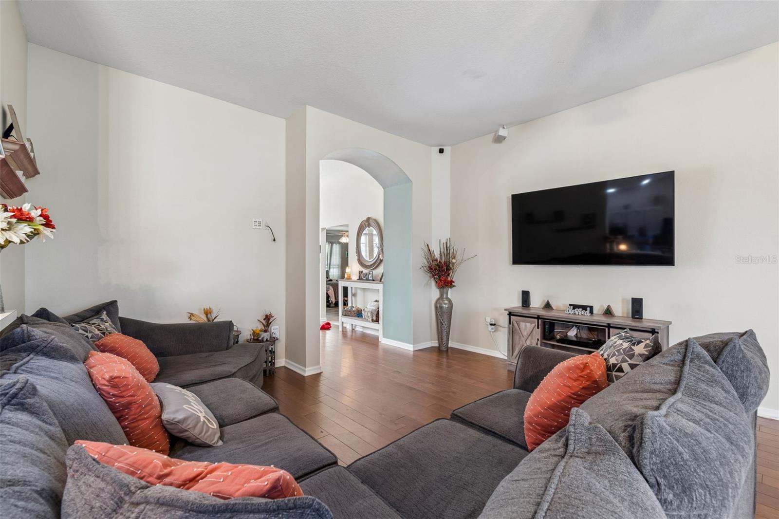 LEXINGTON OAKS PH 01 - Residential