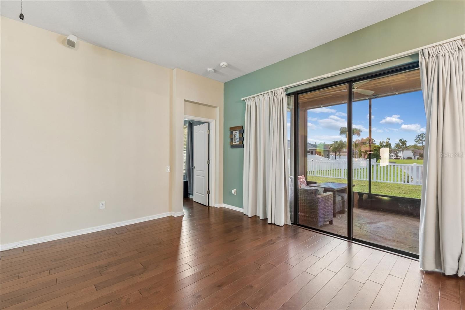 LEXINGTON OAKS PH 01 - Residential