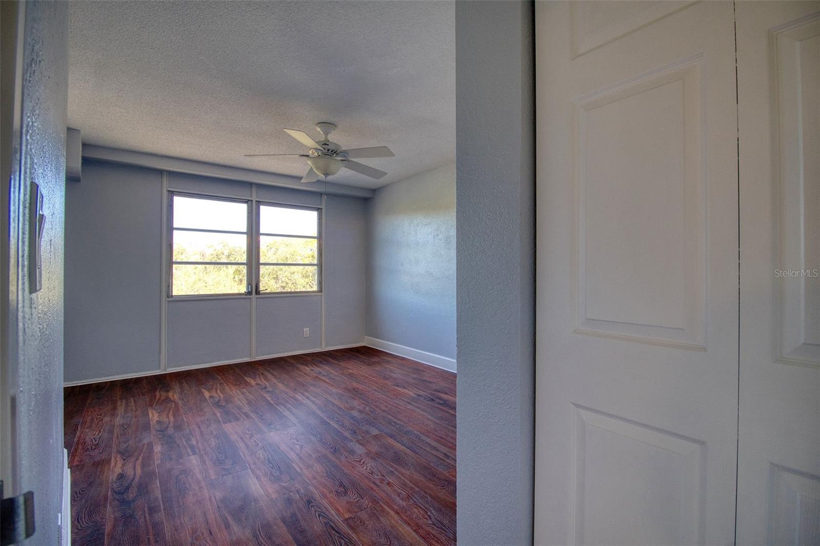 WAVE THE CONDO - Residential Lease