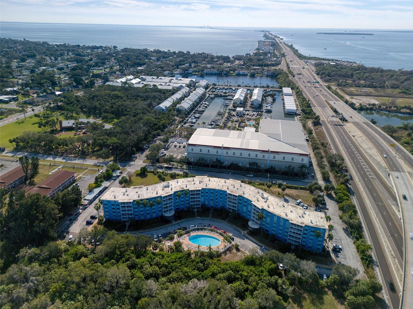 WAVE THE CONDO - Residential Lease