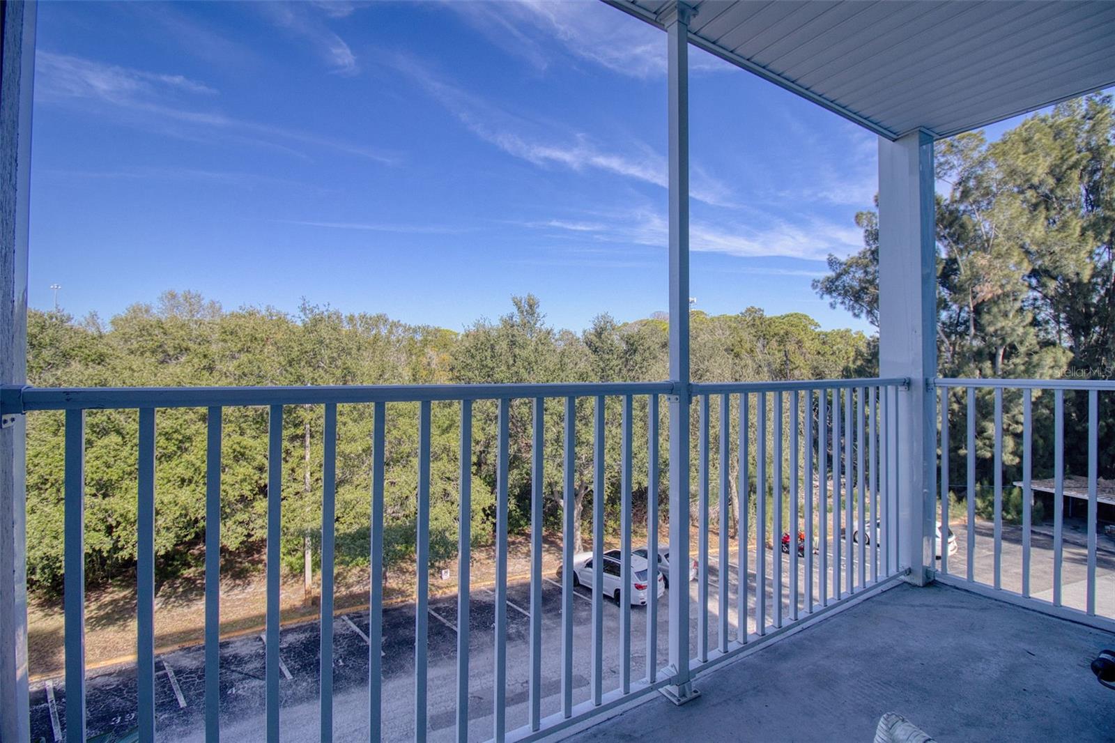 WAVE THE CONDO - Residential Lease