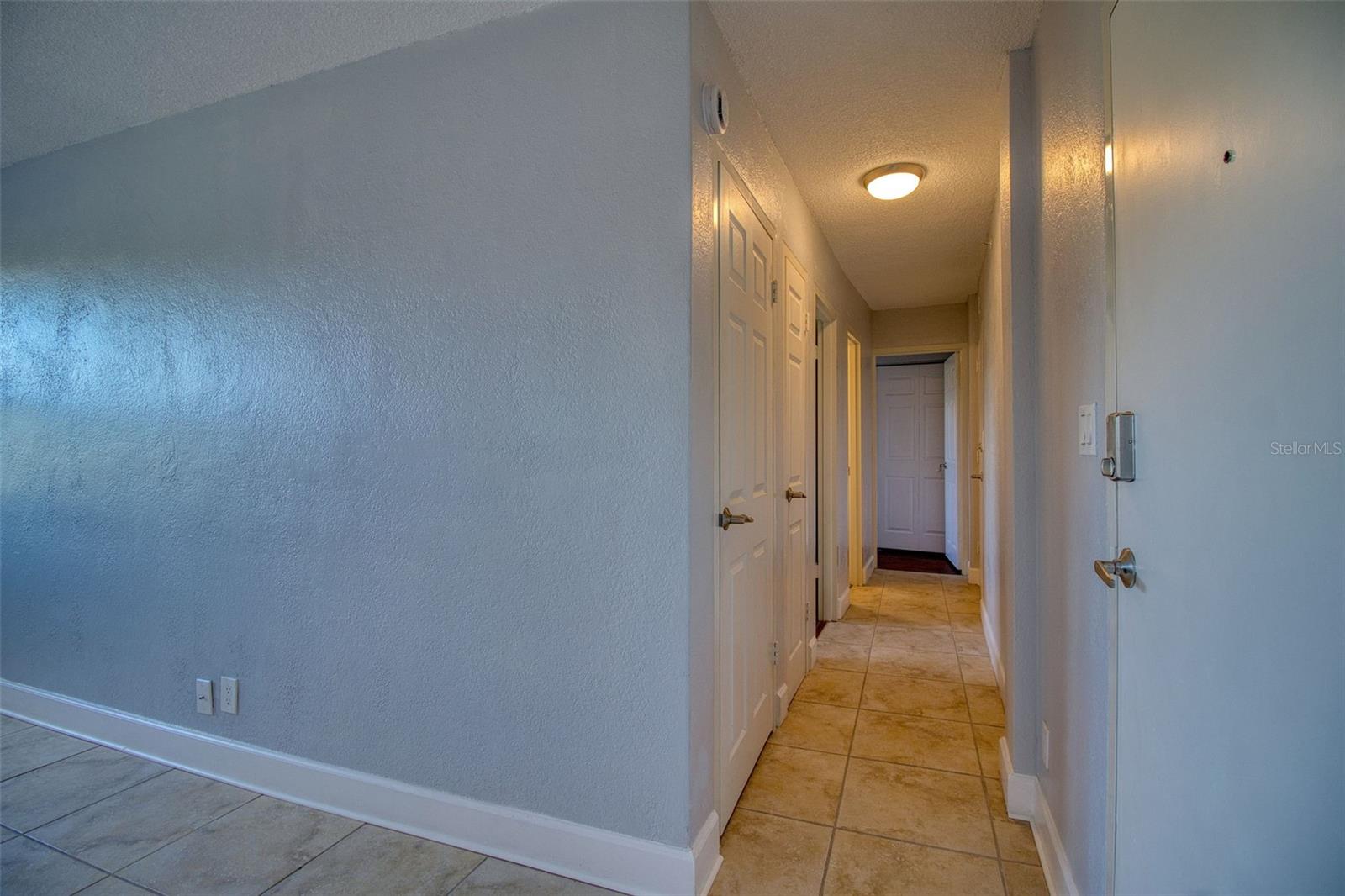 WAVE THE CONDO - Residential Lease