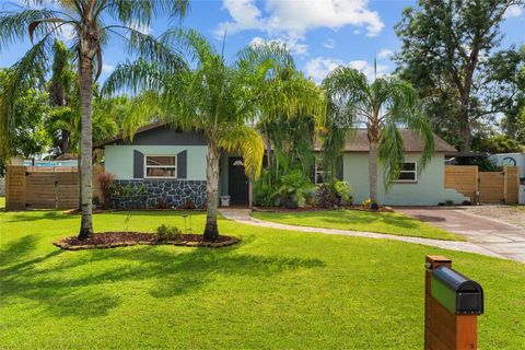 Photo of 10964 Temple Avenue, Seminole, FL 33772 (MLS # TB8431178)