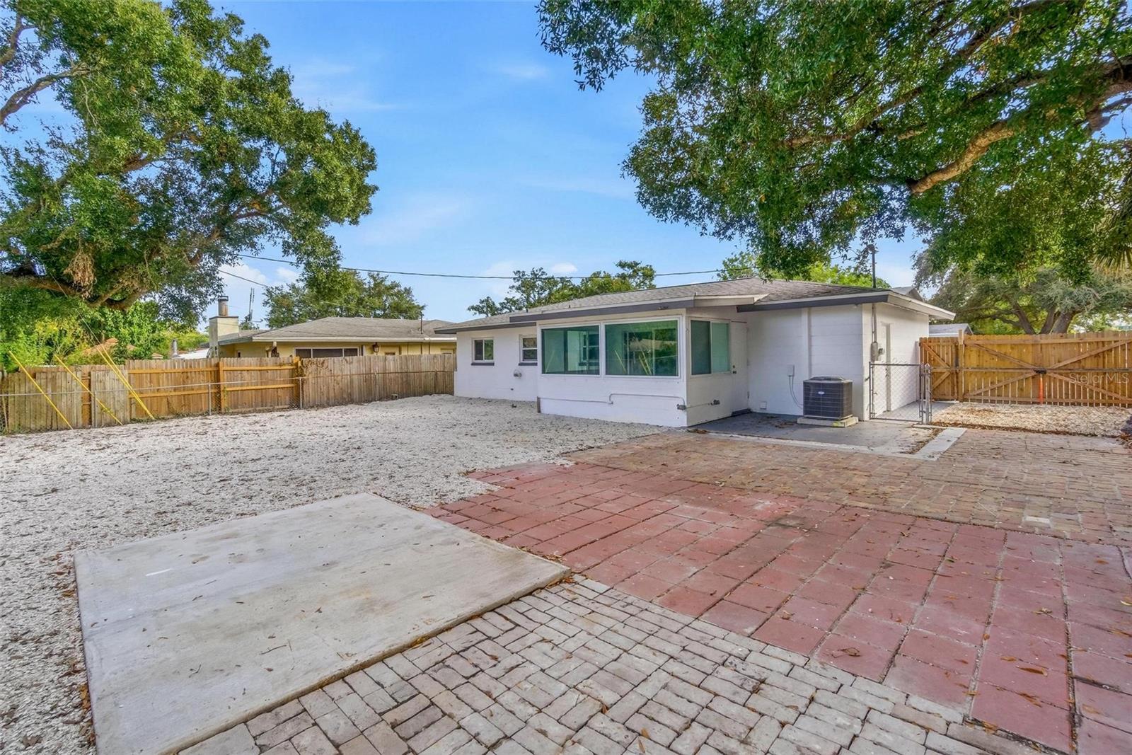 HAUK SUB - Residential