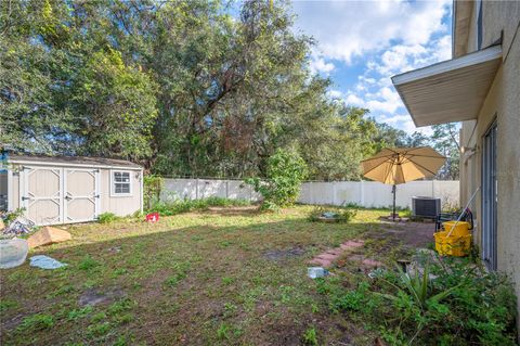 A home in LAKELAND