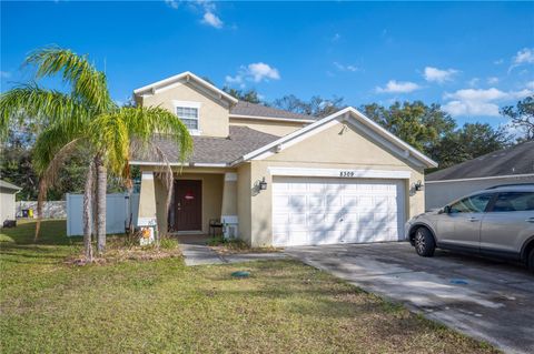 A home in LAKELAND