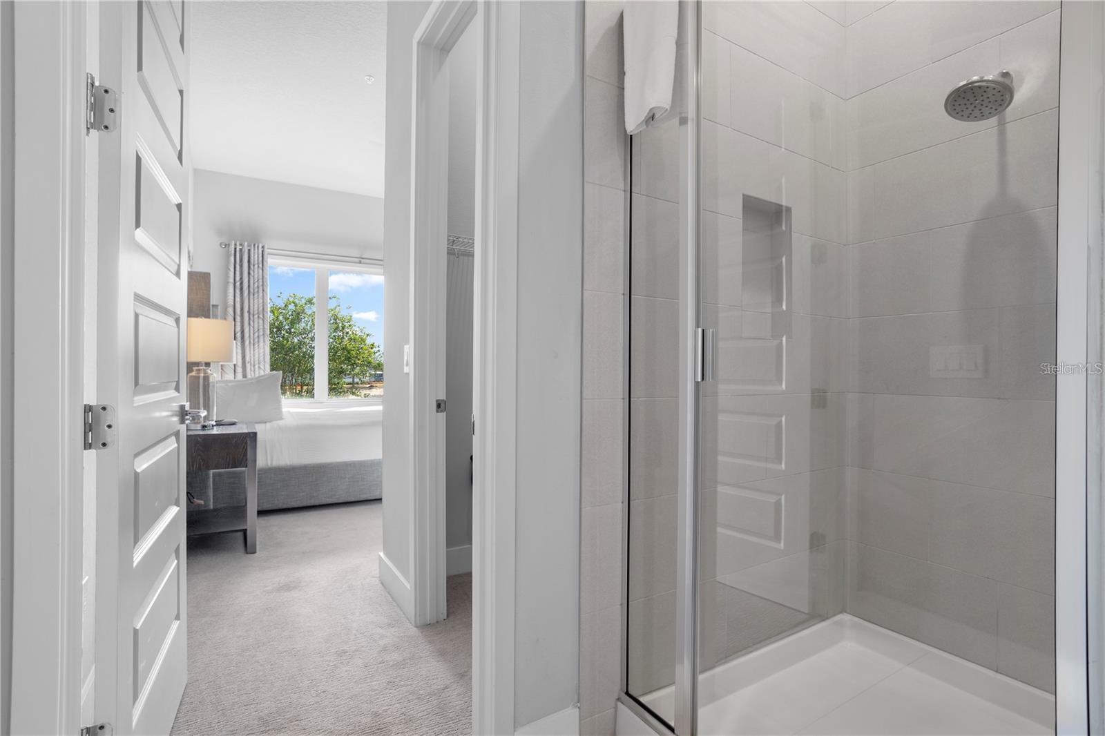 SPECTRUM AT REUNION CONDO PH 2A & 2B - Residential Lease