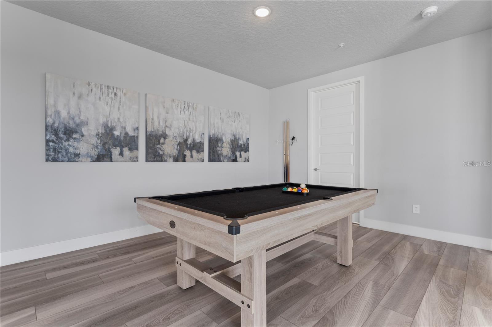 SPECTRUM AT REUNION CONDO PH 2A & 2B - Residential Lease