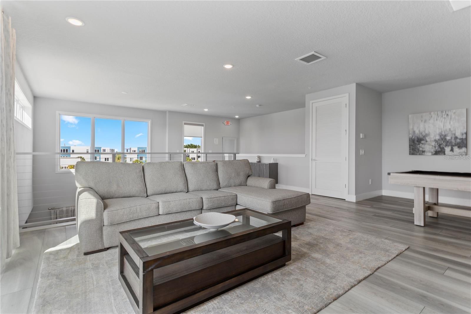 SPECTRUM AT REUNION CONDO PH 2A & 2B - Residential Lease