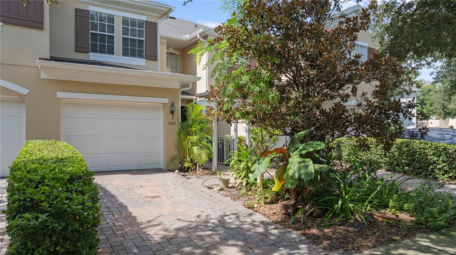 Great condition Townhome in Gated Community – Discover this rare opportunity to own a true fee-simple townhome in a quiet, gated neighborhood with unbeatable convenience.
New AC 2024
• Perfect Location: Walking distance to shopping and dining, including McDonald’s, Walmart, banks, and much more!!! Just minutes from Valencia College.
• Freshly Renovated (2025): Entire interior newly painted.
• Luxury Flooring: No carpet throughout – upgraded vinyl floors extend even to the staircase.
• Brand-New Kitchen Appliances!! Move in and enjoy a modern cooking space.
• Top-Rated School District: Great for families and strong resale value.
• Unmatched Convenience: Close to highways and world-famous theme parks.
This home won’t last long on the market! Schedule your showing today and make it yours before it’s gone.