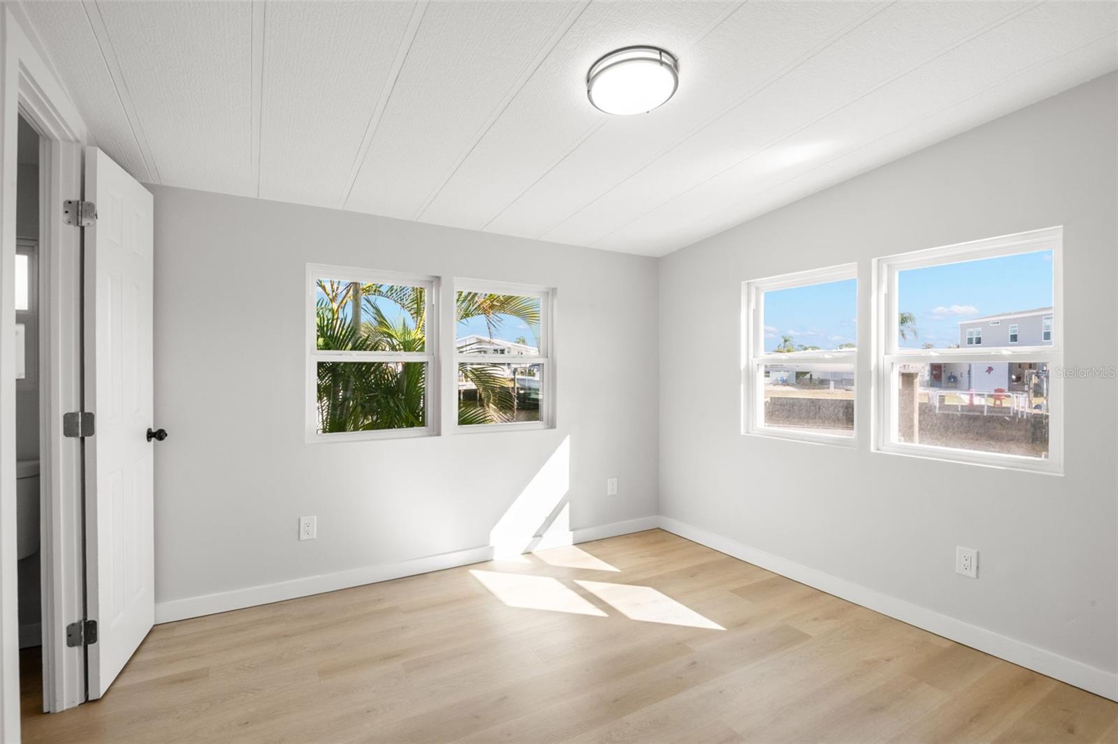 MOBEL AMERICANA MOBILE HOME PARK UNREC - Residential