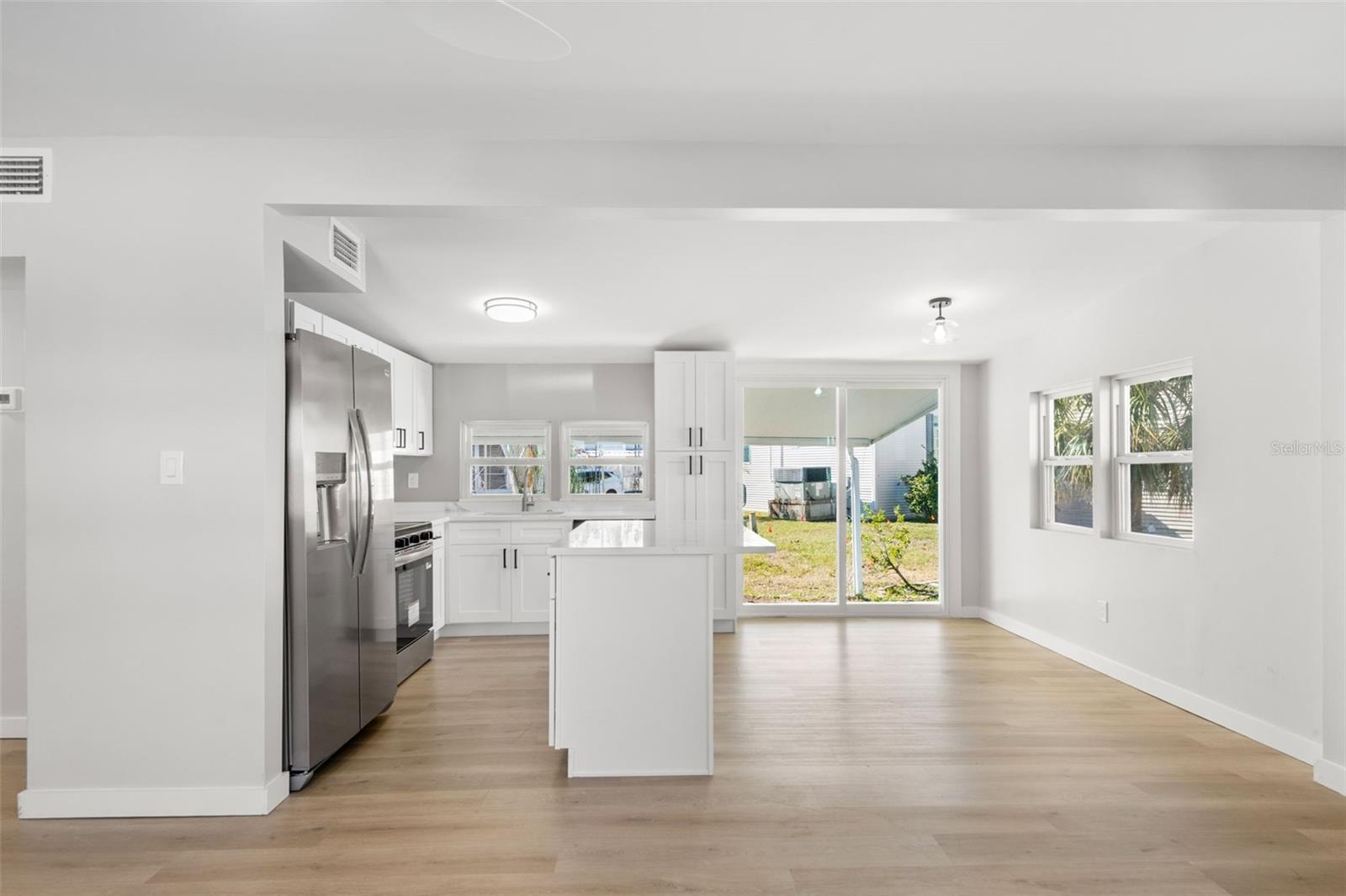 MOBEL AMERICANA MOBILE HOME PARK UNREC - Residential