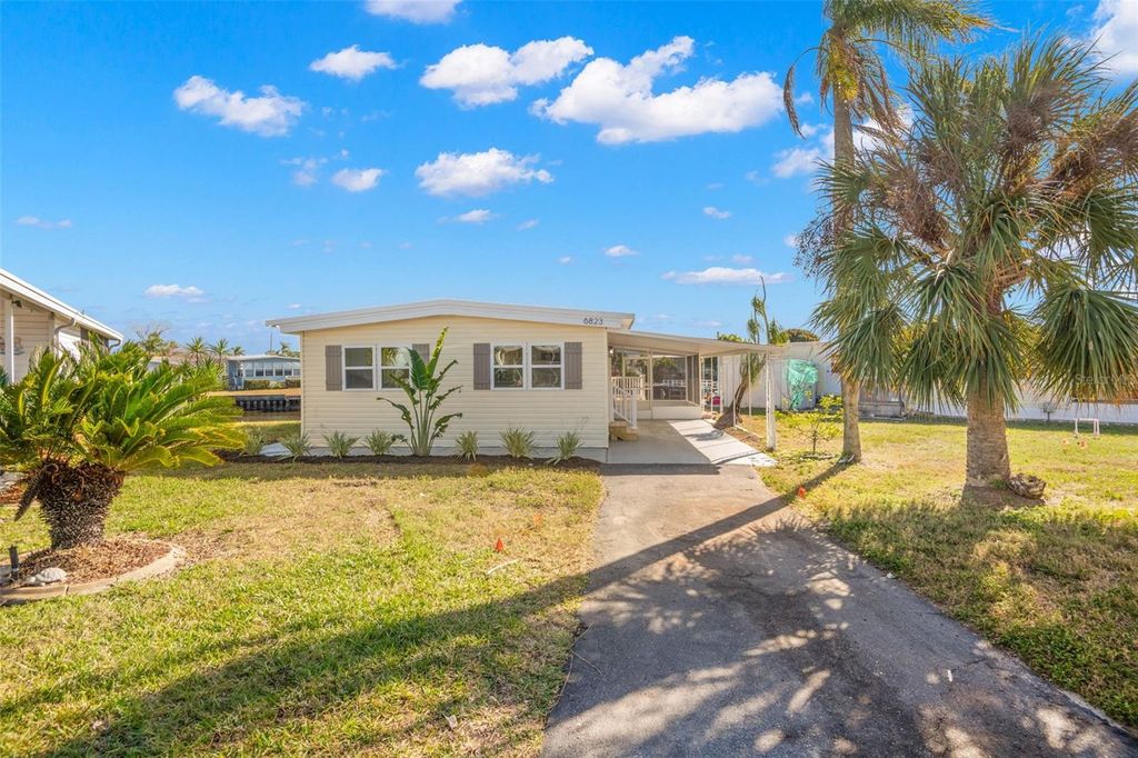 Photo of 6823 Mount Pleasant Road NE #37, St Petersburg, FL 33702 (MLS # TB8458600)