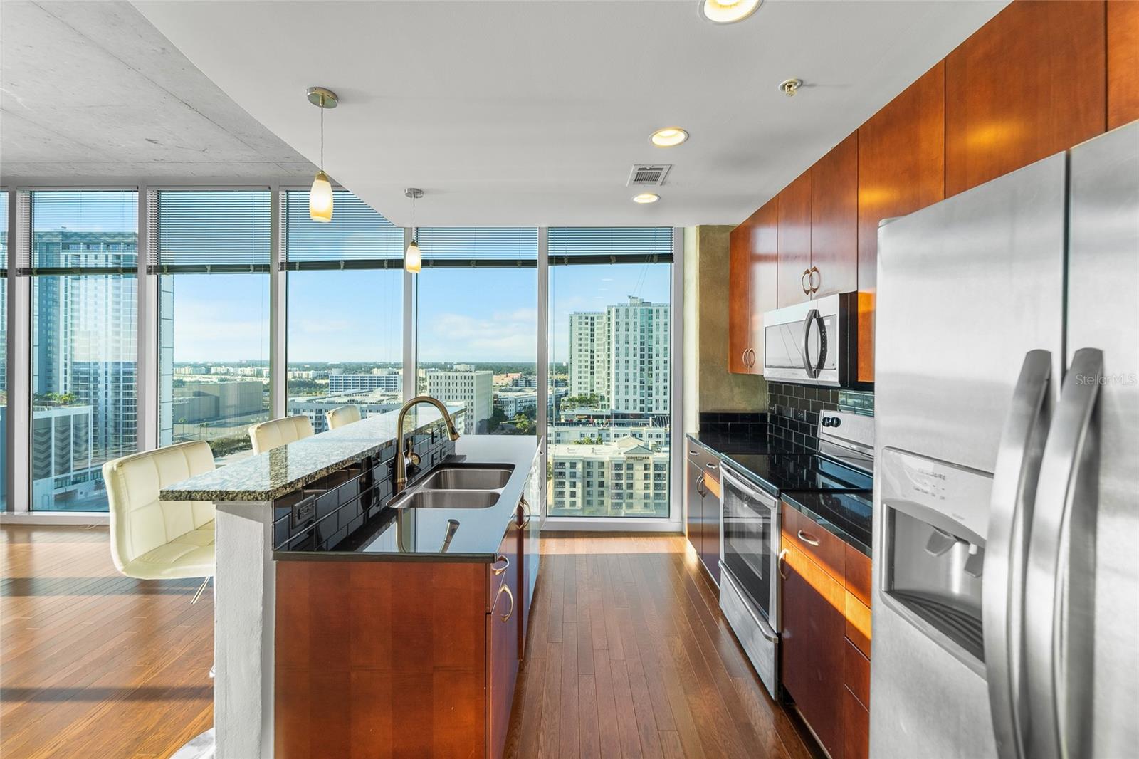 SKYPOINT A CONDO - Residential