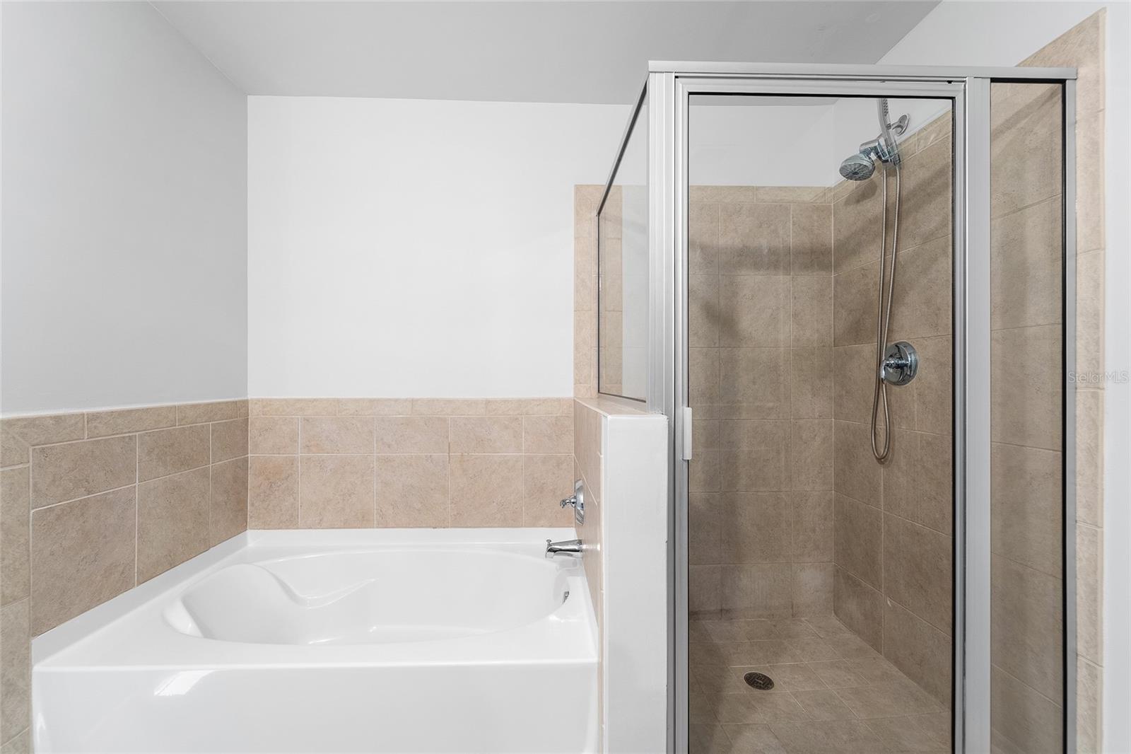 SKYPOINT A CONDO - Residential