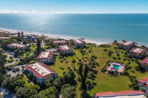 A home in LONGBOAT KEY