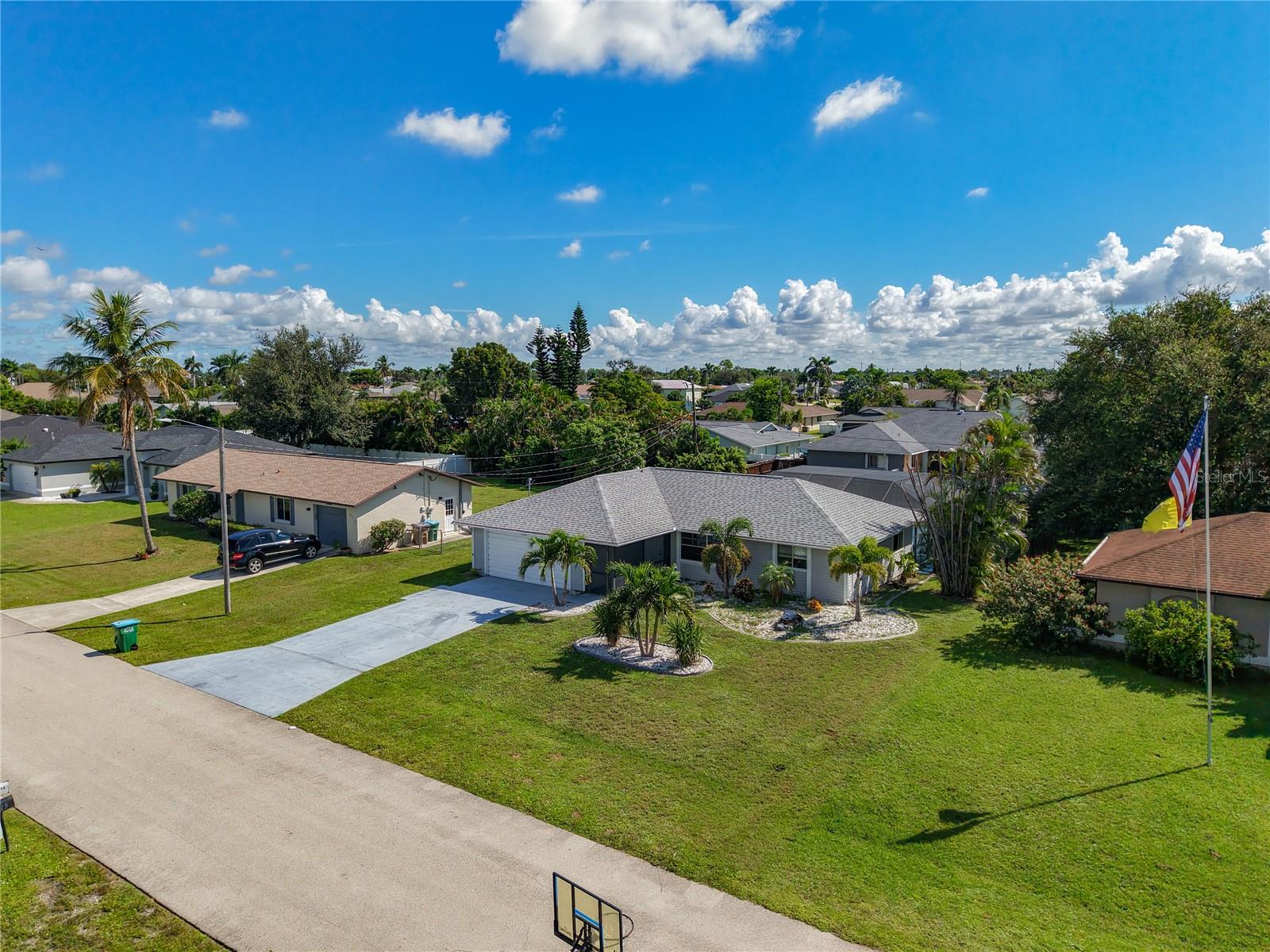 CAPE CORAL - Residential