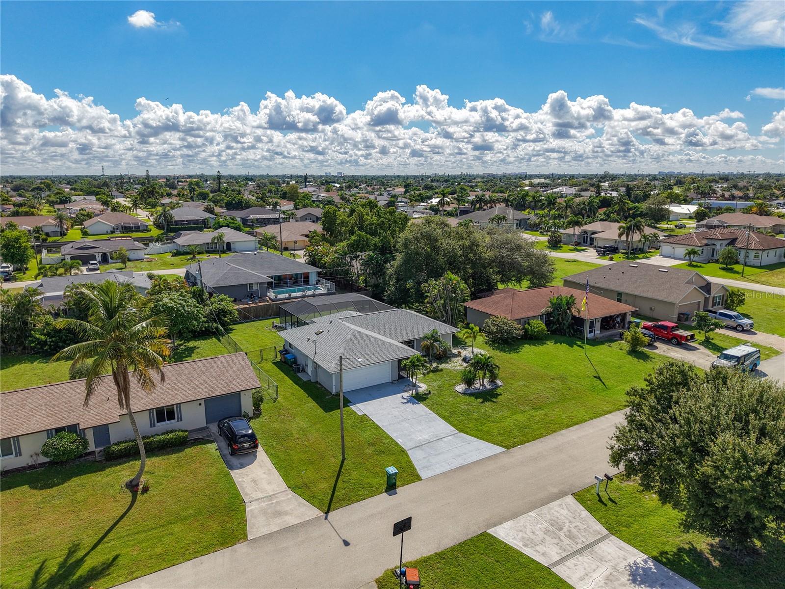 CAPE CORAL - Residential