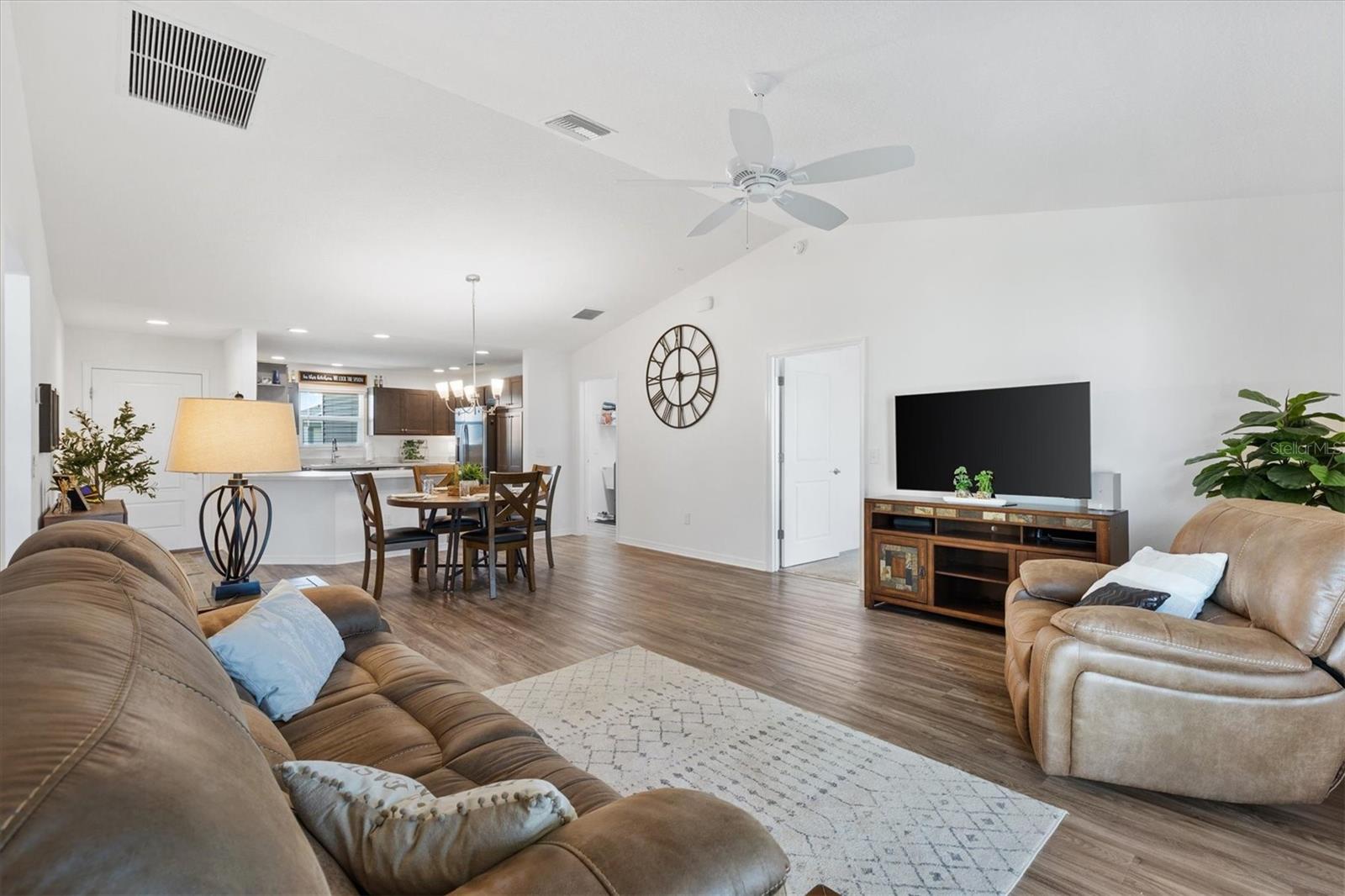 VILLAGES/WEST LAKE UN #53 - Residential