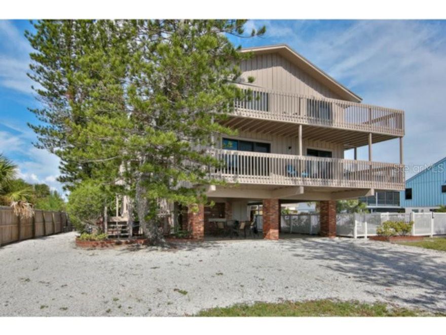 Available May 2026. Direct beach front condo on Siesta Key beach. This unit has it all for that Florida vacation. 2 bedroom, 2 baths, located on the 2nd floor with private lanai. Living room and dining area face the Gulf of Mexico which allows for beautiful sunsets. The condo is tastefully decorated with wood and tile floors. Cool off in the pool located next to the unit, take a walk along the pristine sugary quartz sandy beach or take a swim in the turquoise waters of the Gulf. Just a short distance to shopping, dining and nightlife of Siesta Key Village.