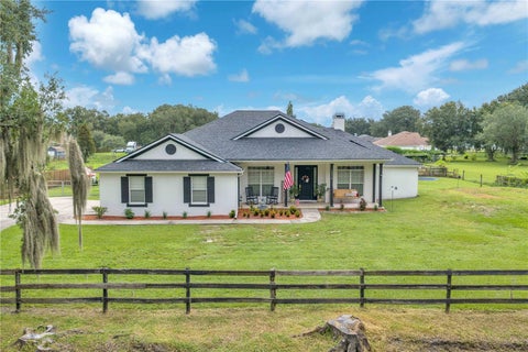 Photo of 4516 Hawkins Road, Plant City, FL 33567 (MLS # TB8552416)