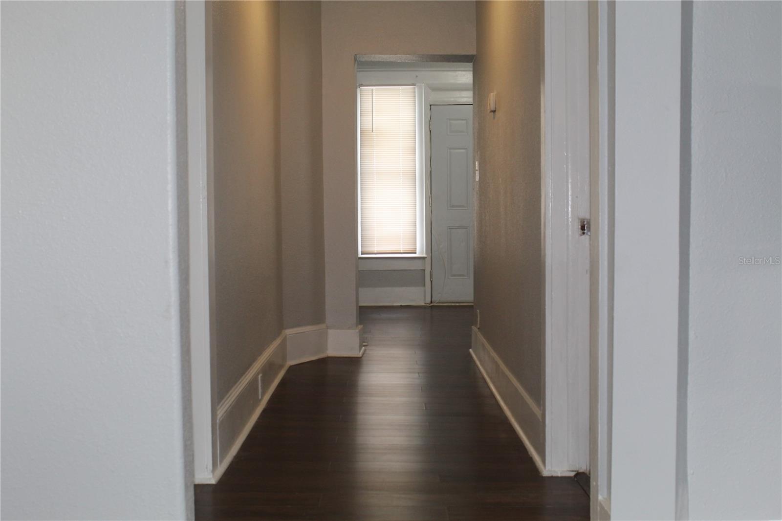 LEESBURG - Commercial Sale