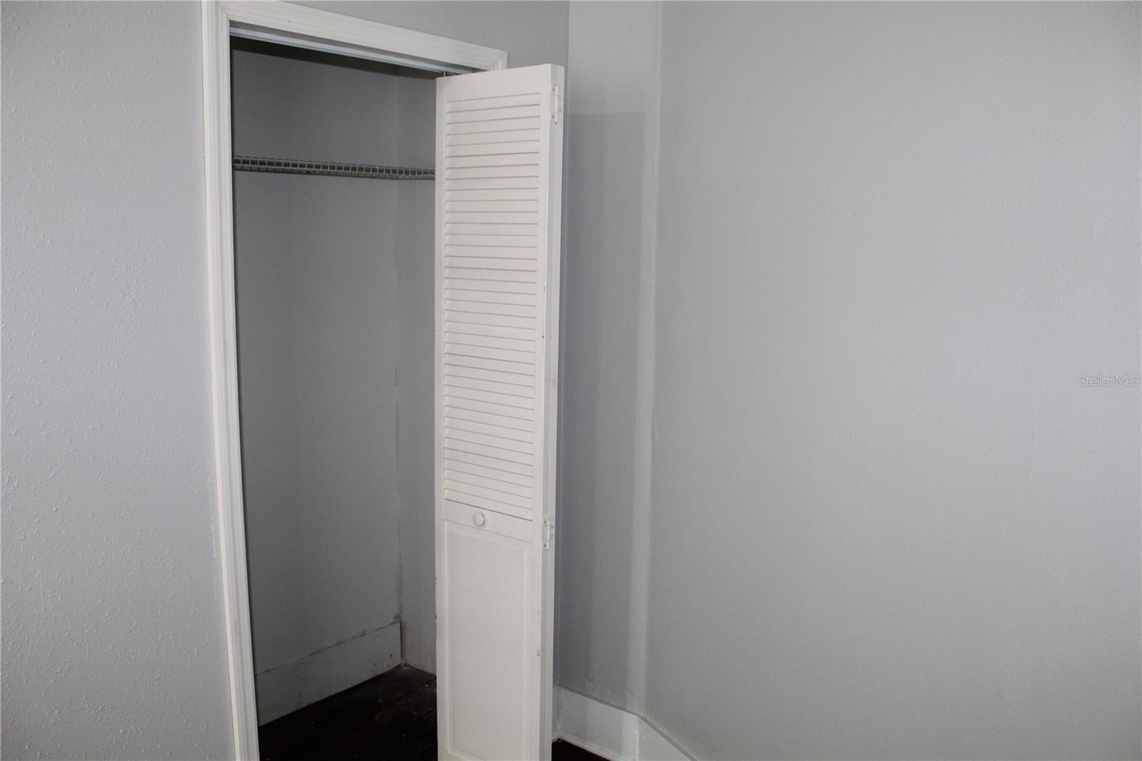 LEESBURG - Commercial Sale