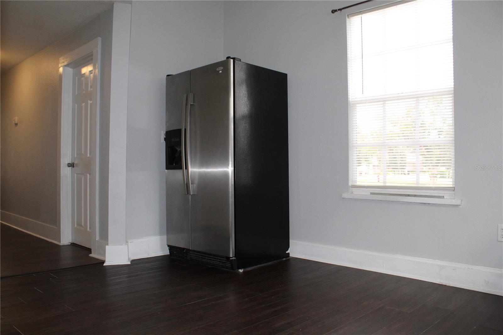 LEESBURG - Commercial Sale