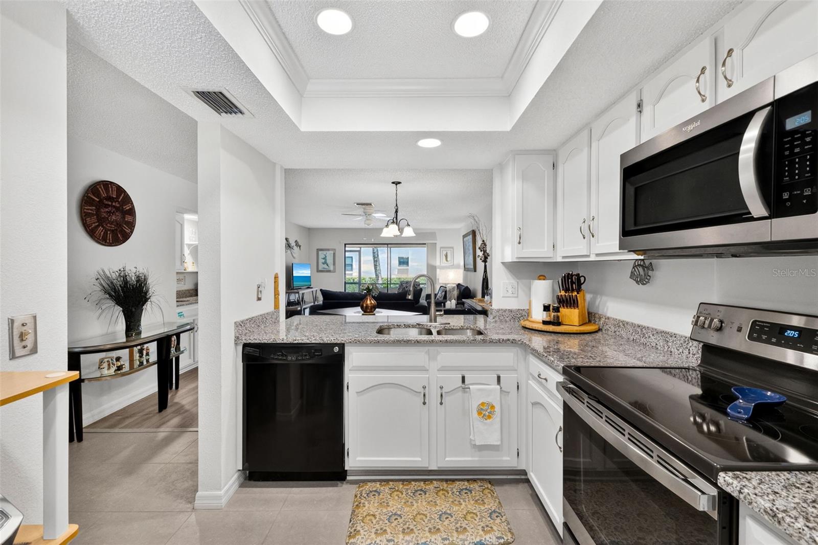 MISSION LAKES - Residential