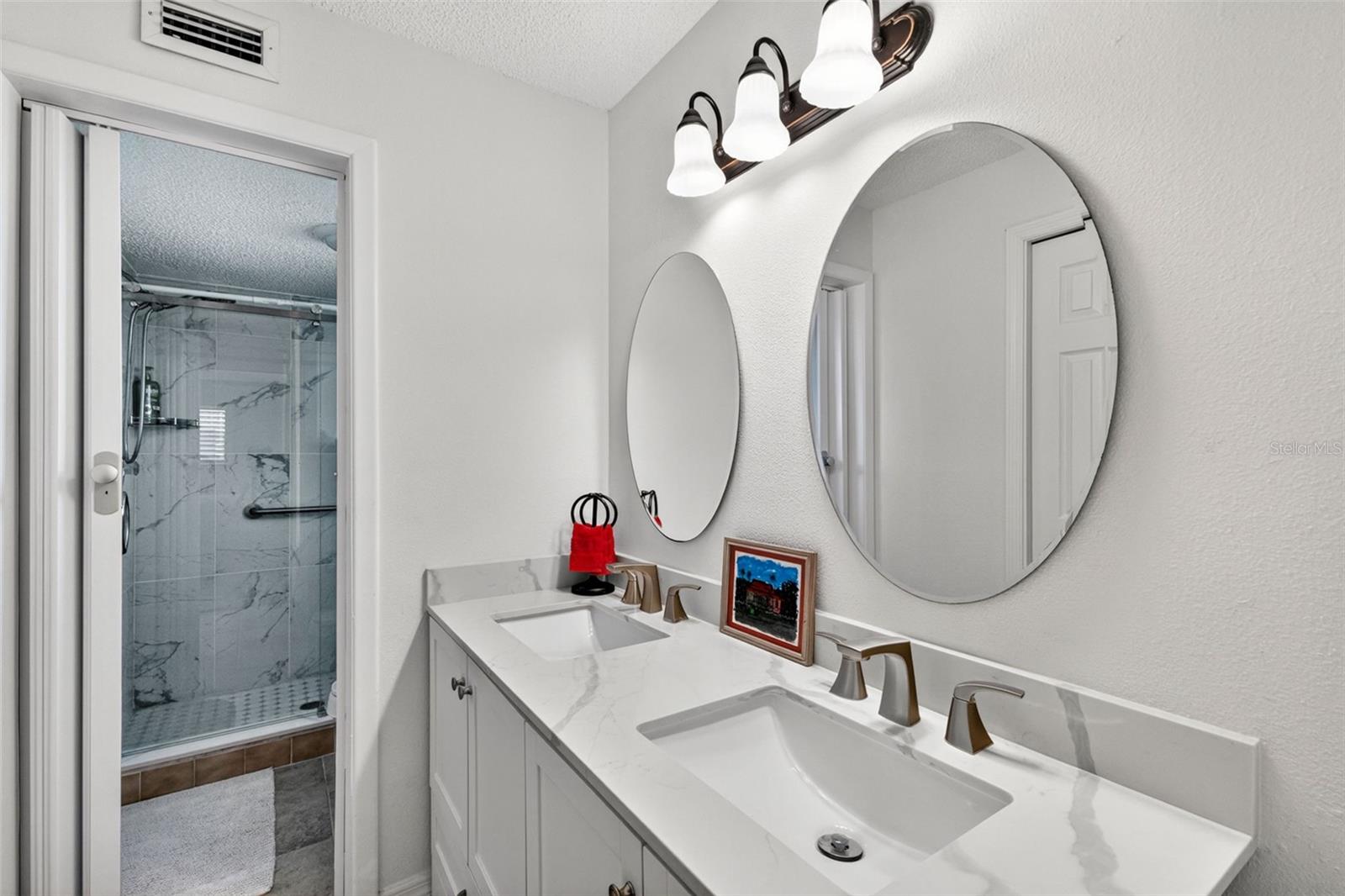 MISSION LAKES - Residential