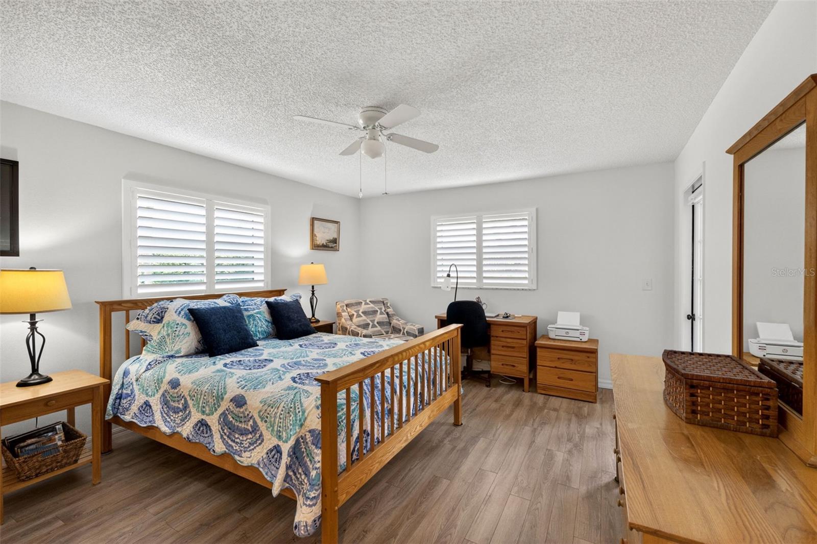 MISSION LAKES - Residential