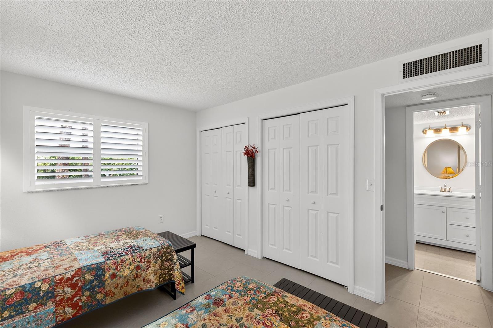MISSION LAKES - Residential