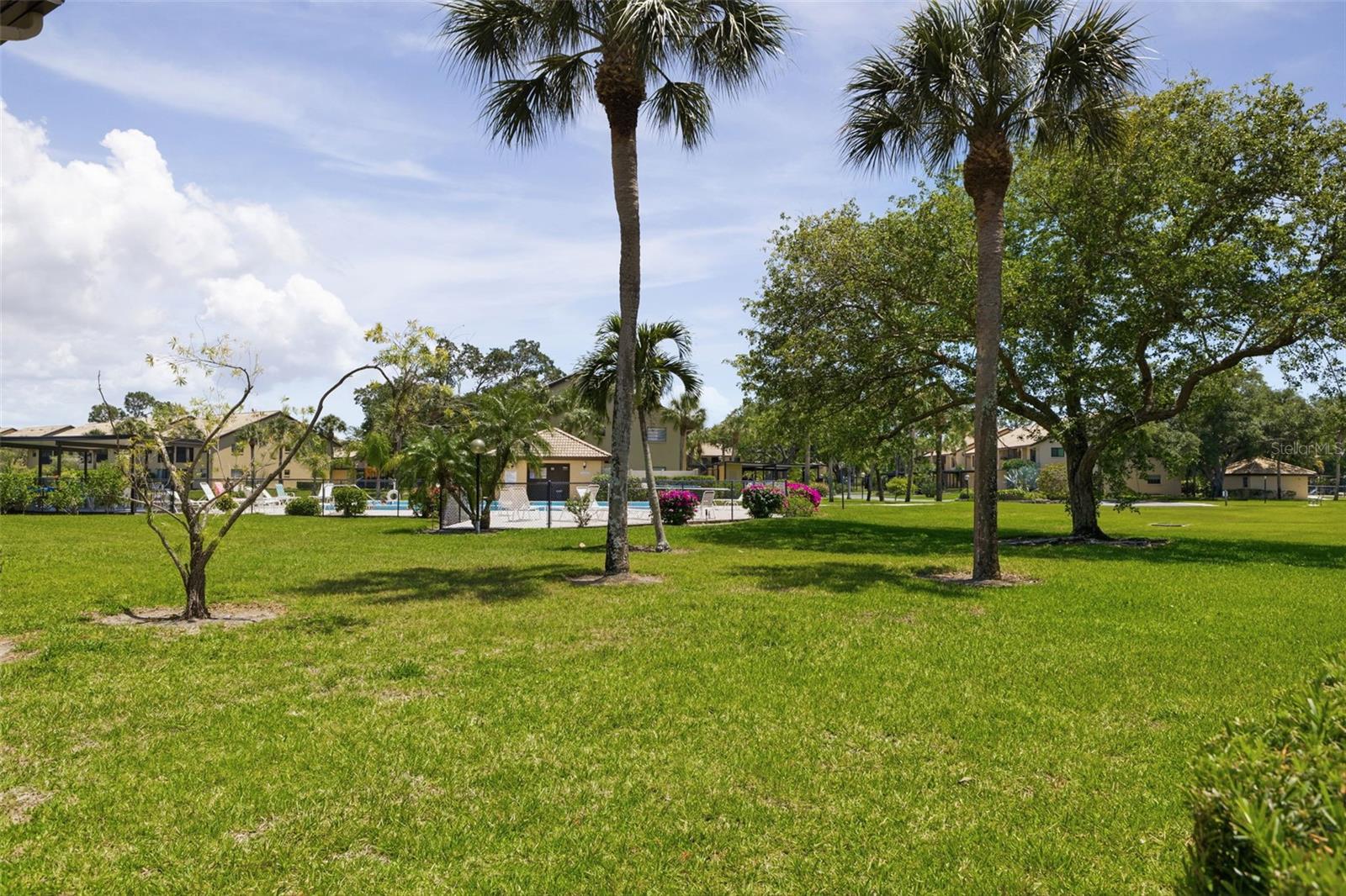 MISSION LAKES - Residential