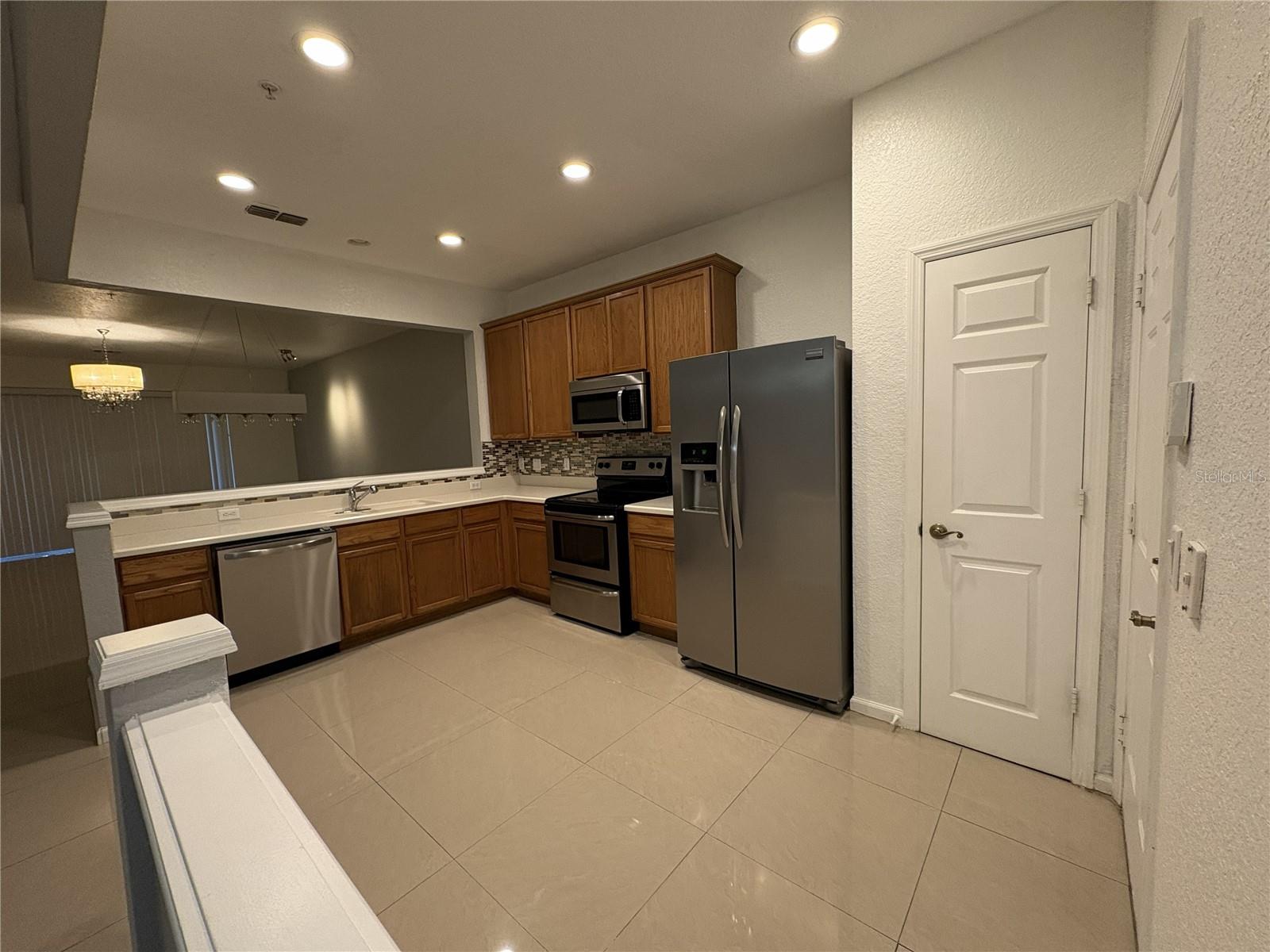 STONEBRIDGE LAKES PH 19 - Residential Lease