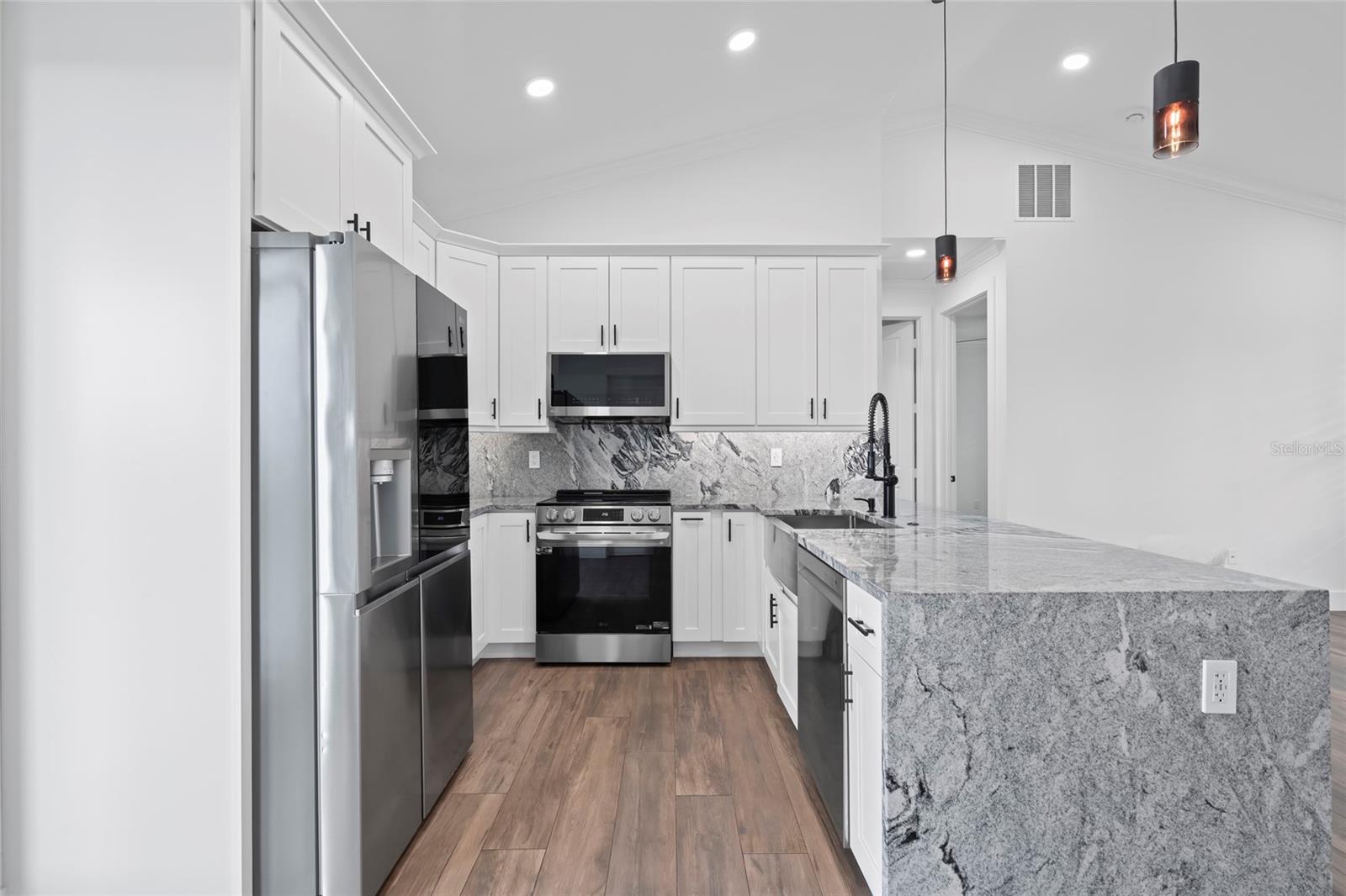 VIKING 30 - Residential