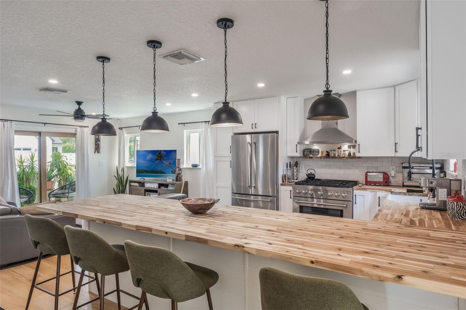 TAX EQUITIES INC REP - Residential Lease