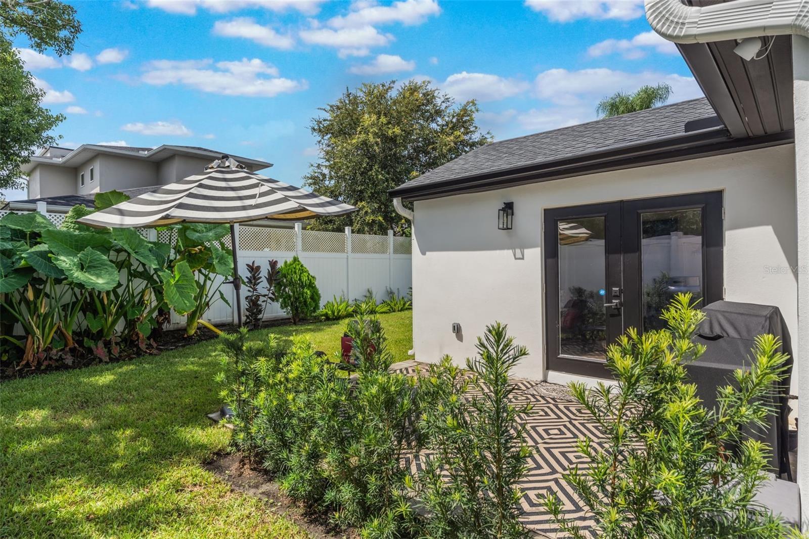 TAX EQUITIES INC REP - Residential Lease