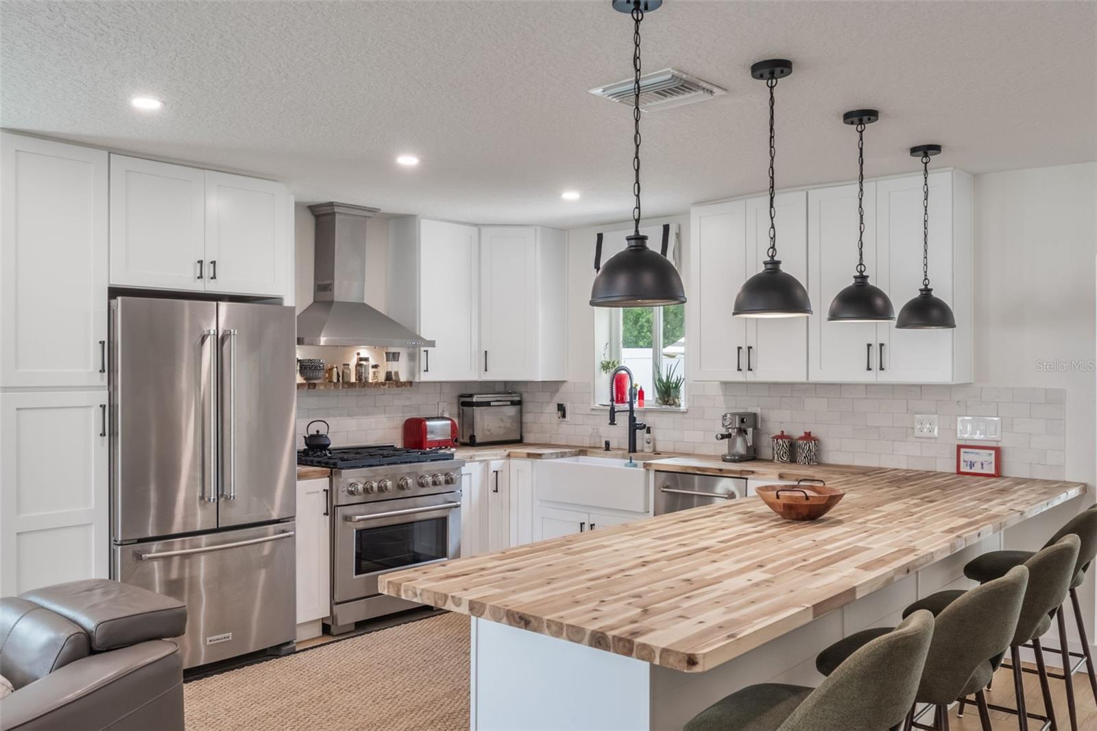 TAX EQUITIES INC REP - Residential Lease