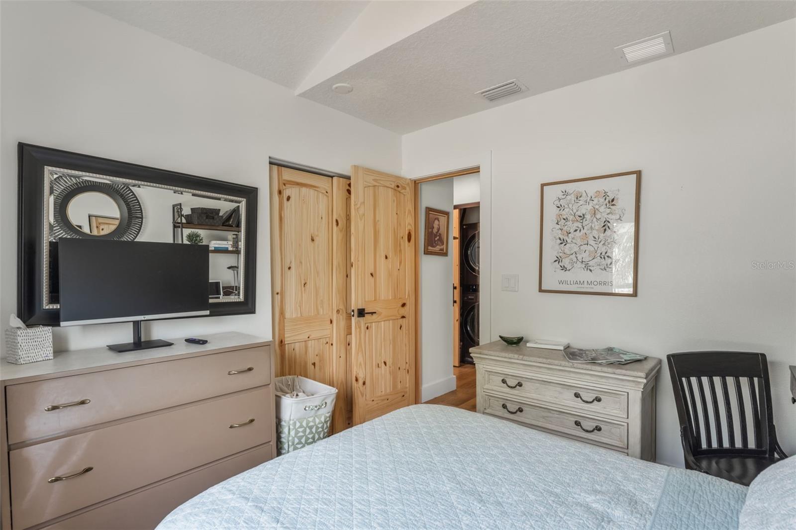 TAX EQUITIES INC REP - Residential Lease