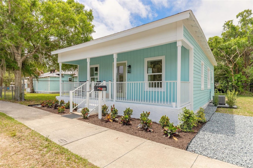 Photo of 306 Sheldon Street, New Smyrna Beach, FL 32168 (MLS # NS1088796)