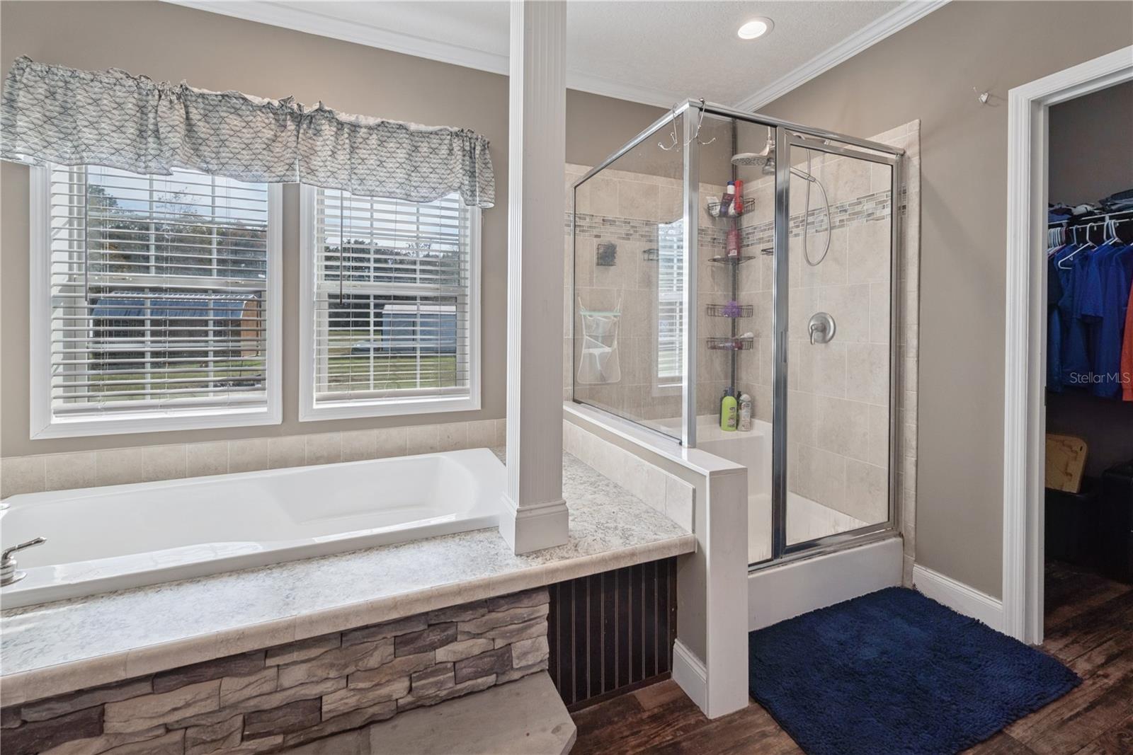 HAWTHORNE - Residential