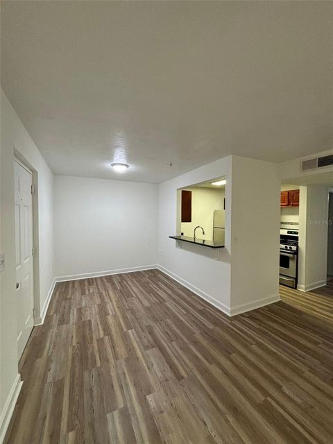 Condominium in ORLANDO FL 2041 DIXIE BELLE DRIVE.jpg