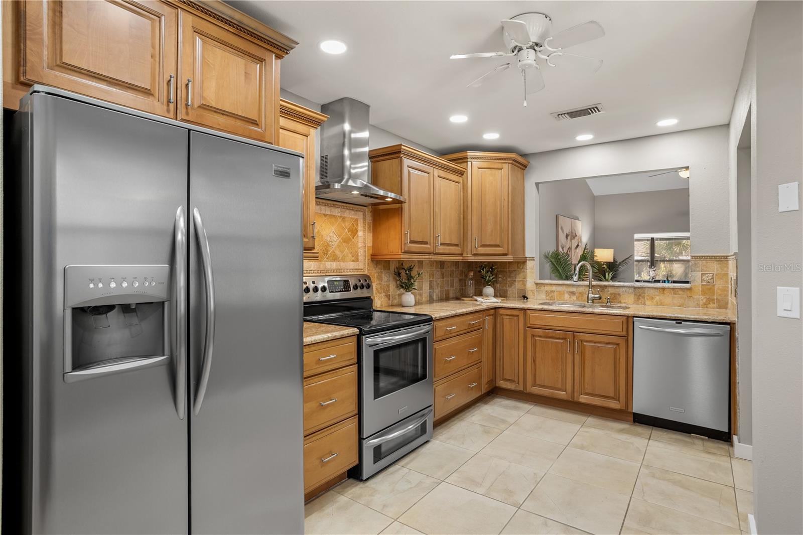 COUNTRY CREEK - Residential