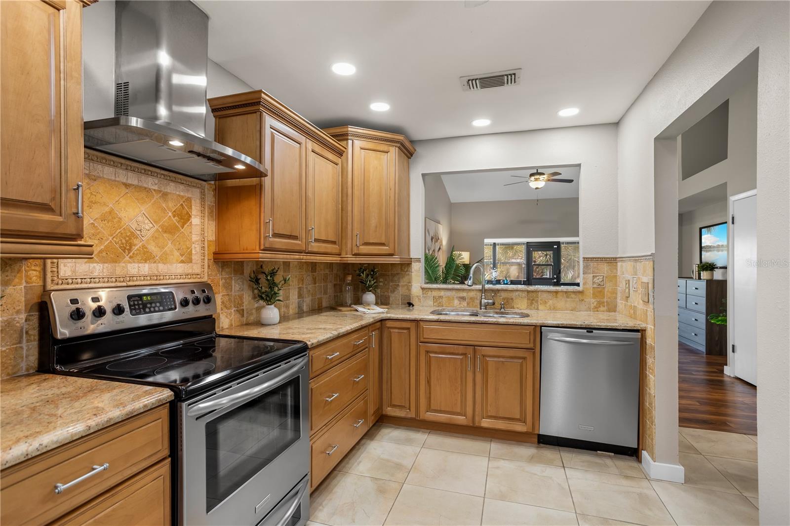COUNTRY CREEK - Residential