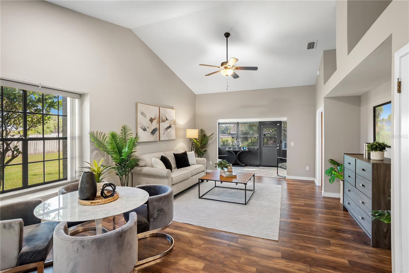 COUNTRY CREEK - Residential