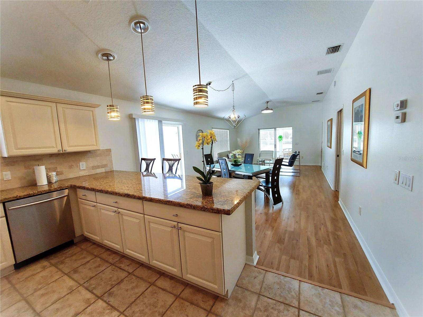 VILLAGES/MARION MAYFIELD VLS - Residential Lease